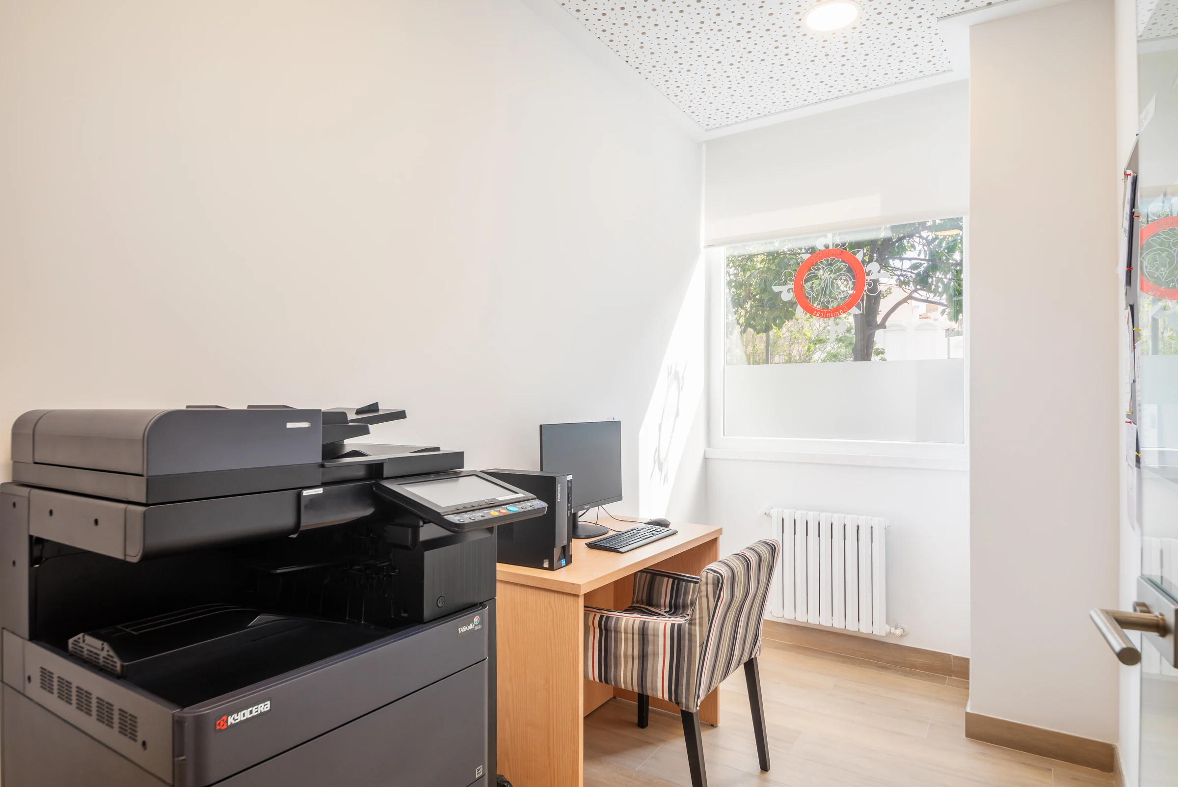Espacio de trabajo con impresora